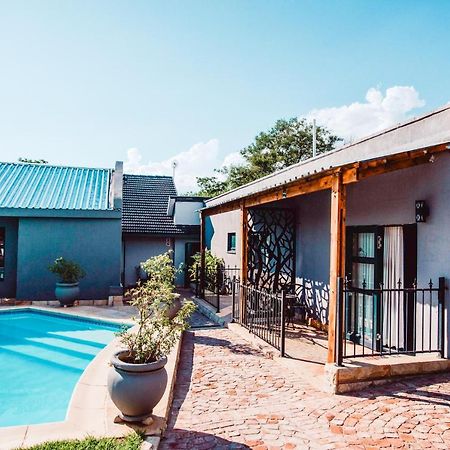 Le Grant Guesthhouse Aparthotel Kroonstad Eksteriør bilde