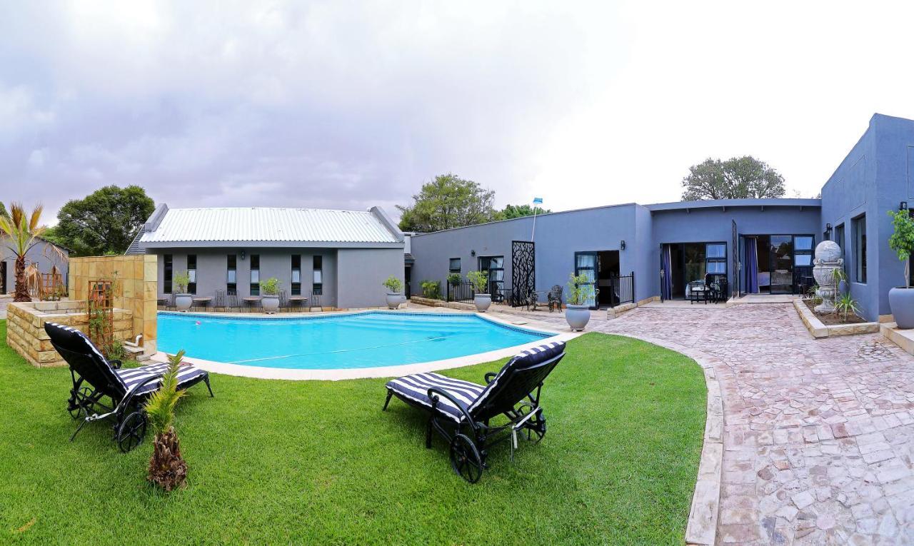 Le Grant Guesthhouse Aparthotel Kroonstad Eksteriør bilde