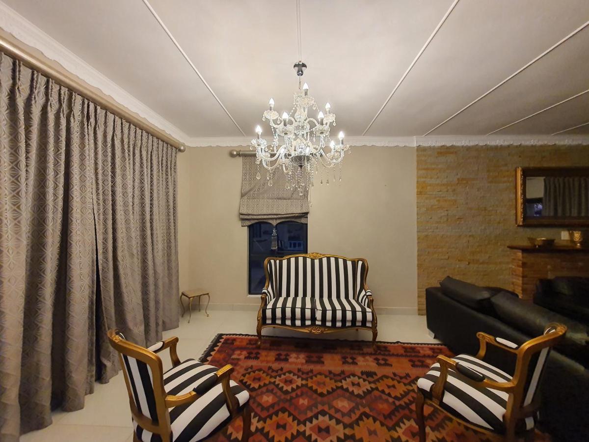 Le Grant Guesthhouse Aparthotel Kroonstad Eksteriør bilde