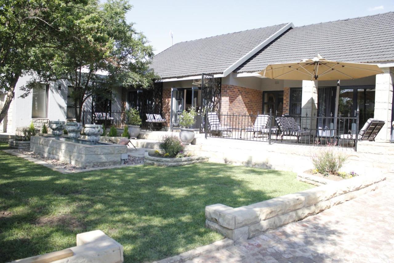 Le Grant Guesthhouse Aparthotel Kroonstad Eksteriør bilde