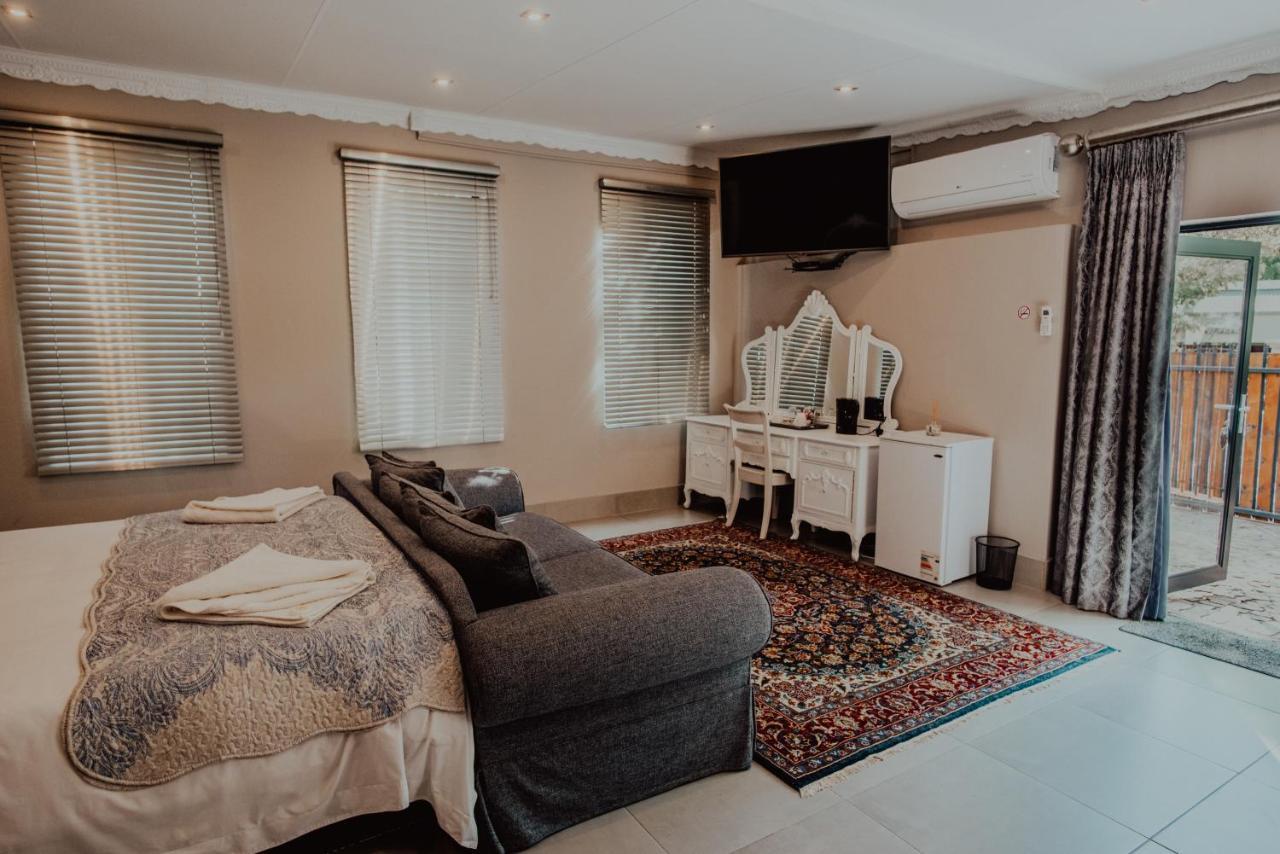 Le Grant Guesthhouse Aparthotel Kroonstad Eksteriør bilde