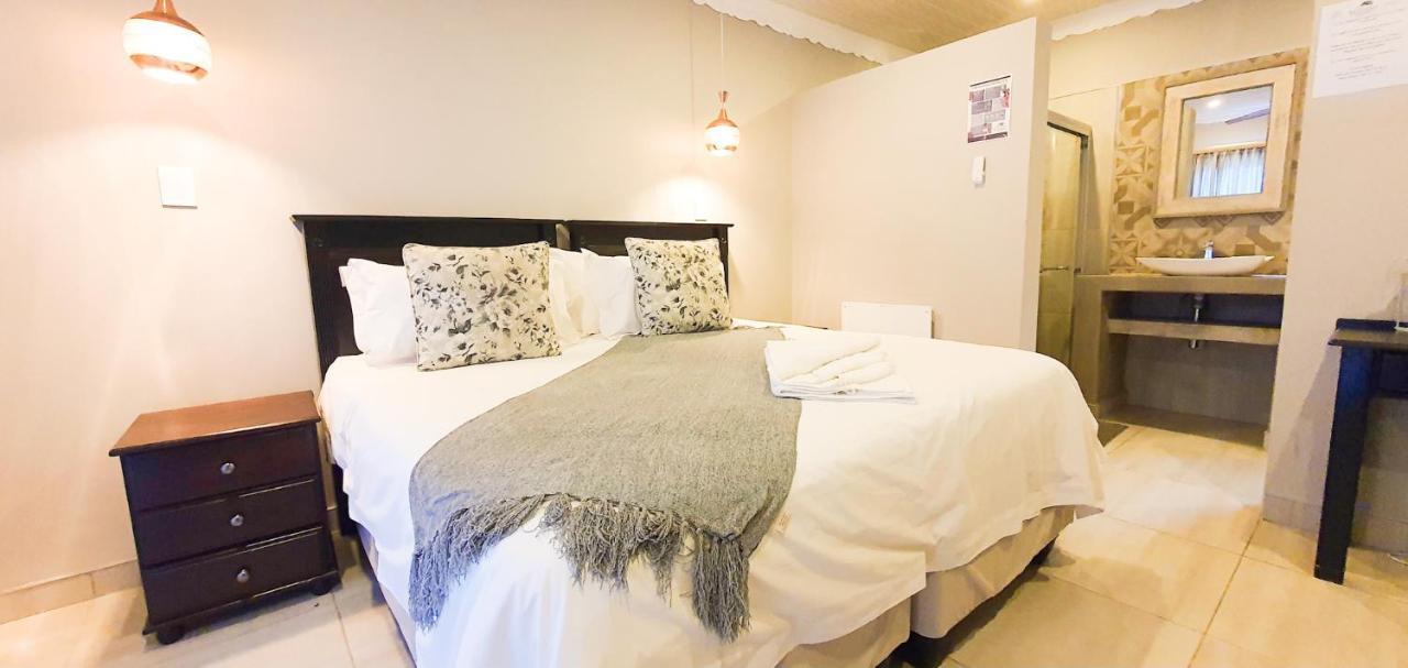 Le Grant Guesthhouse Aparthotel Kroonstad Eksteriør bilde