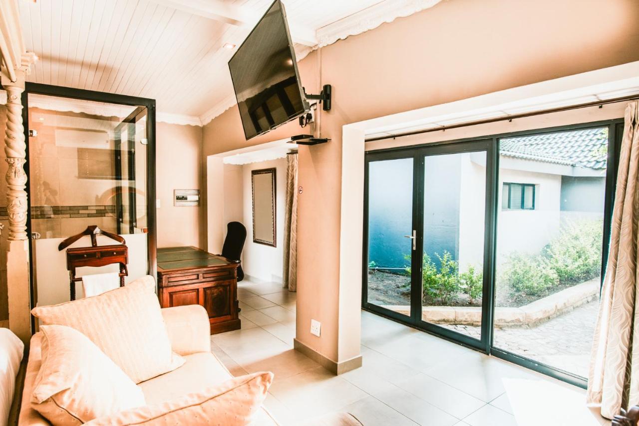 Le Grant Guesthhouse Aparthotel Kroonstad Eksteriør bilde