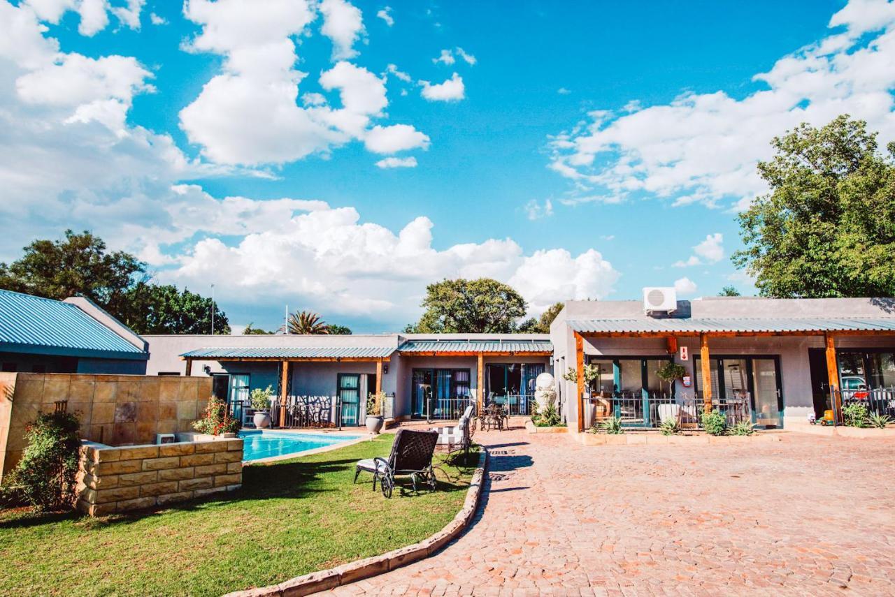Le Grant Guesthhouse Aparthotel Kroonstad Eksteriør bilde