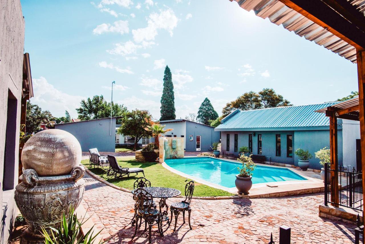 Le Grant Guesthhouse Aparthotel Kroonstad Eksteriør bilde